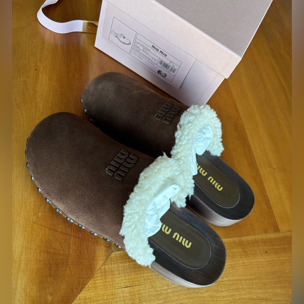 NEW Miu Miu Women’s Cocoa Brown Suede Clogs Italian size 39 - Picture 4 of 10